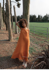 Sleeveless Linen Maxi Dress with Adjustable Shoulder Ties and Gathered Neckline